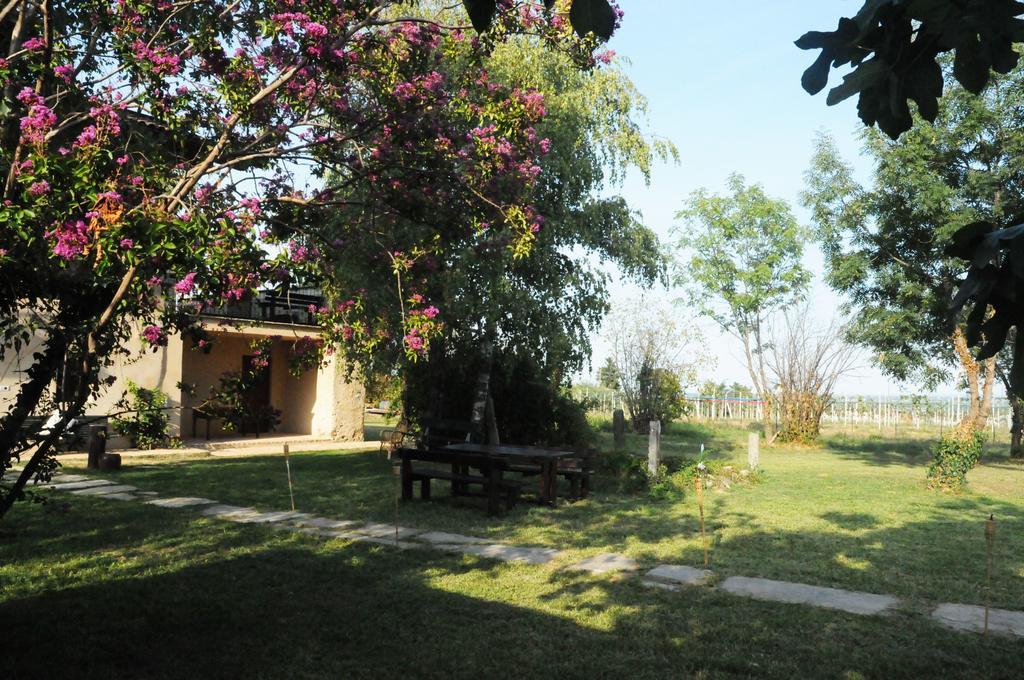 Agriturismo Magnarosa Villa Barge ภายนอก รูปภาพ